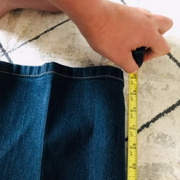 DARK Simon Chang Jeans- 1 pair of size 16, red jacket - Picture 6 of 6